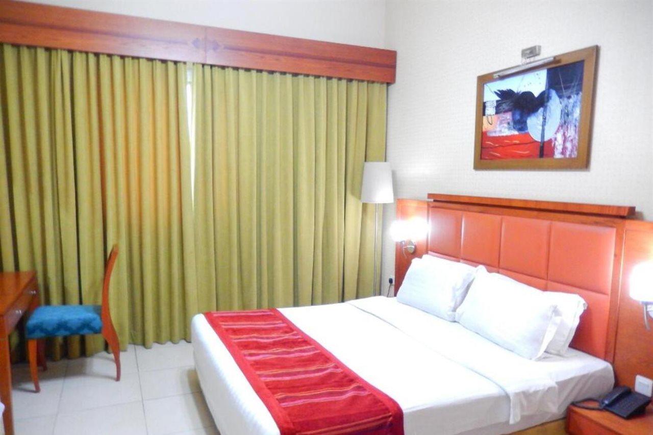 Wescott Pearl Hotel Apartments Dubai Eksteriør billede