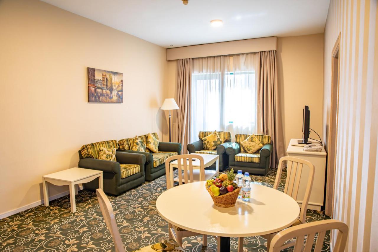 Wescott Pearl Hotel Apartments Dubai Eksteriør billede